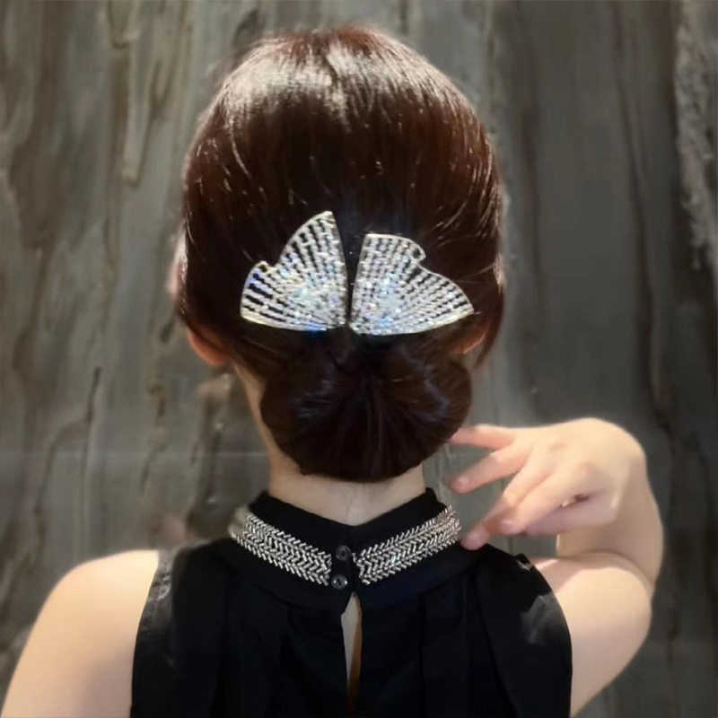 Back of Head Lazy Twist Clip Ball Head Hair Artifact 2023 New Butterfly Hairpin Headwear Female Head Flower Summer