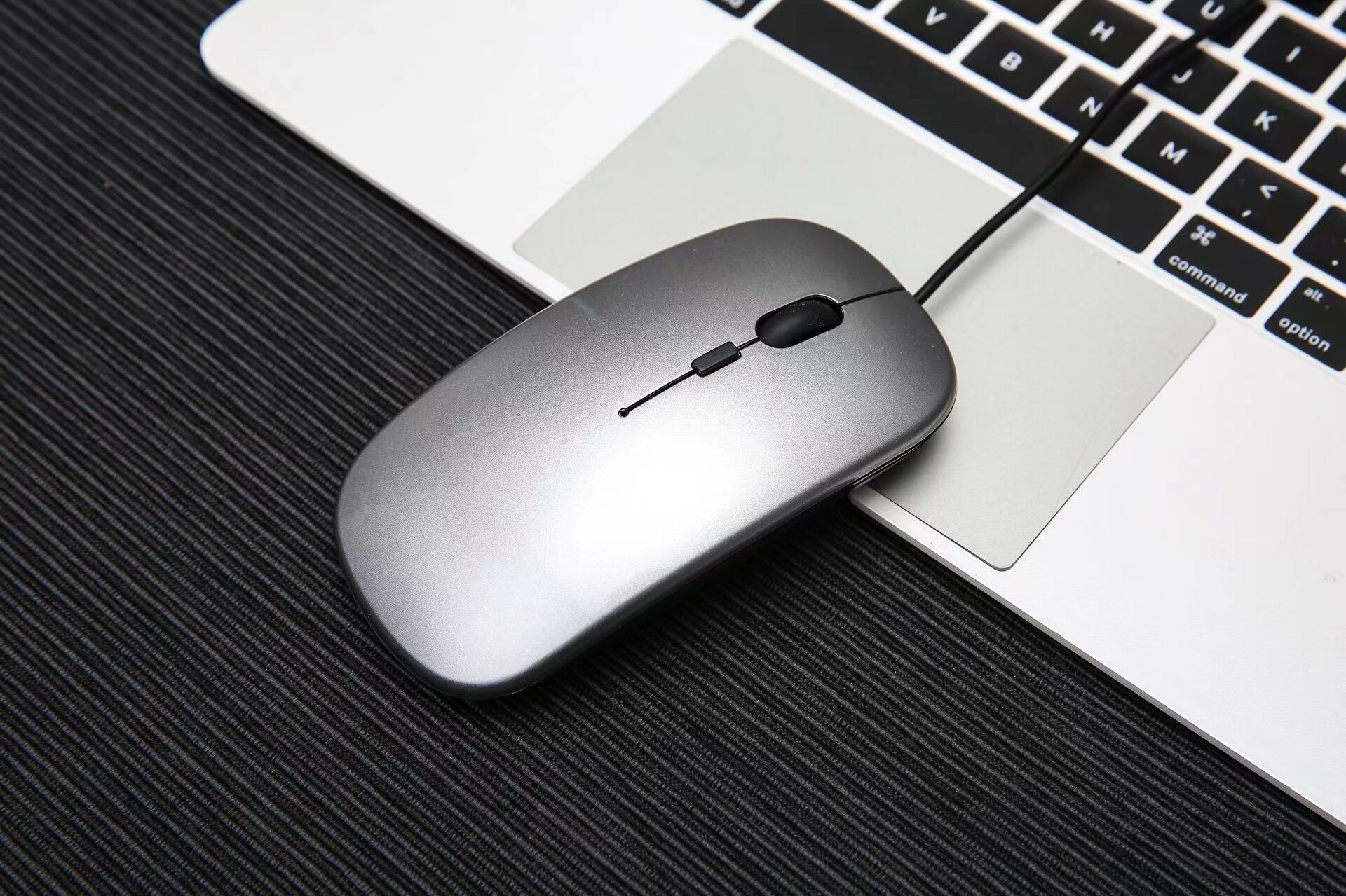 Трансграничные Подходит для Apple, настольные компьютерные аксессуары, офисные бизнес-ноутбуки, небольшие оптоэлектронные проводные мыши оптом