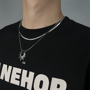 2023 new double-layer stacked sun pendant snake bone chain light luxury niche high-grade simple non-fading clavicle chain