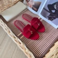 flat bottom red