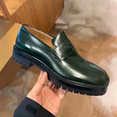 High-End Mm6 Split-Toe Shoes for Women, Pig's Hoof Thick-Soled Loafers, Fashionable Split-Toe Lace-Up Niche Trendy Shoes, Distressed Leather Shoes