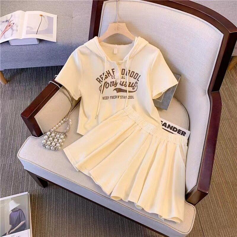 Explosive Casual Sports Suit Women's Summer Dress Western Style Fashionable Age-Reducing Chubby Girl Slimming Meat-Covering Short-Sleeved Shorts Two-Piece Set