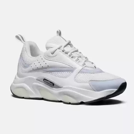 Guangzhou Four-Season Couple Running Shoes 2026 New Thick-Soled Luminous Dad Shoes Fashionable Breathable Sports Trendy Shoes