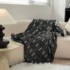 Vintage Black and White Woven High-end Sofa Blanket Office Nap Blanket Blanket Knitted Blanket Air-conditioning Quilting