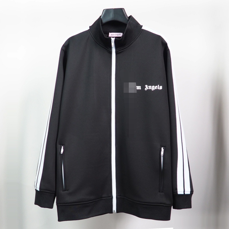 黒い上着
