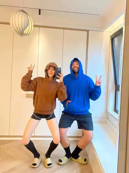 Kanye Kanye American High Street Pure Color Double Layer 800g Heavy Hip Hop Short Hooded Sweatshirt Couple Casual Men