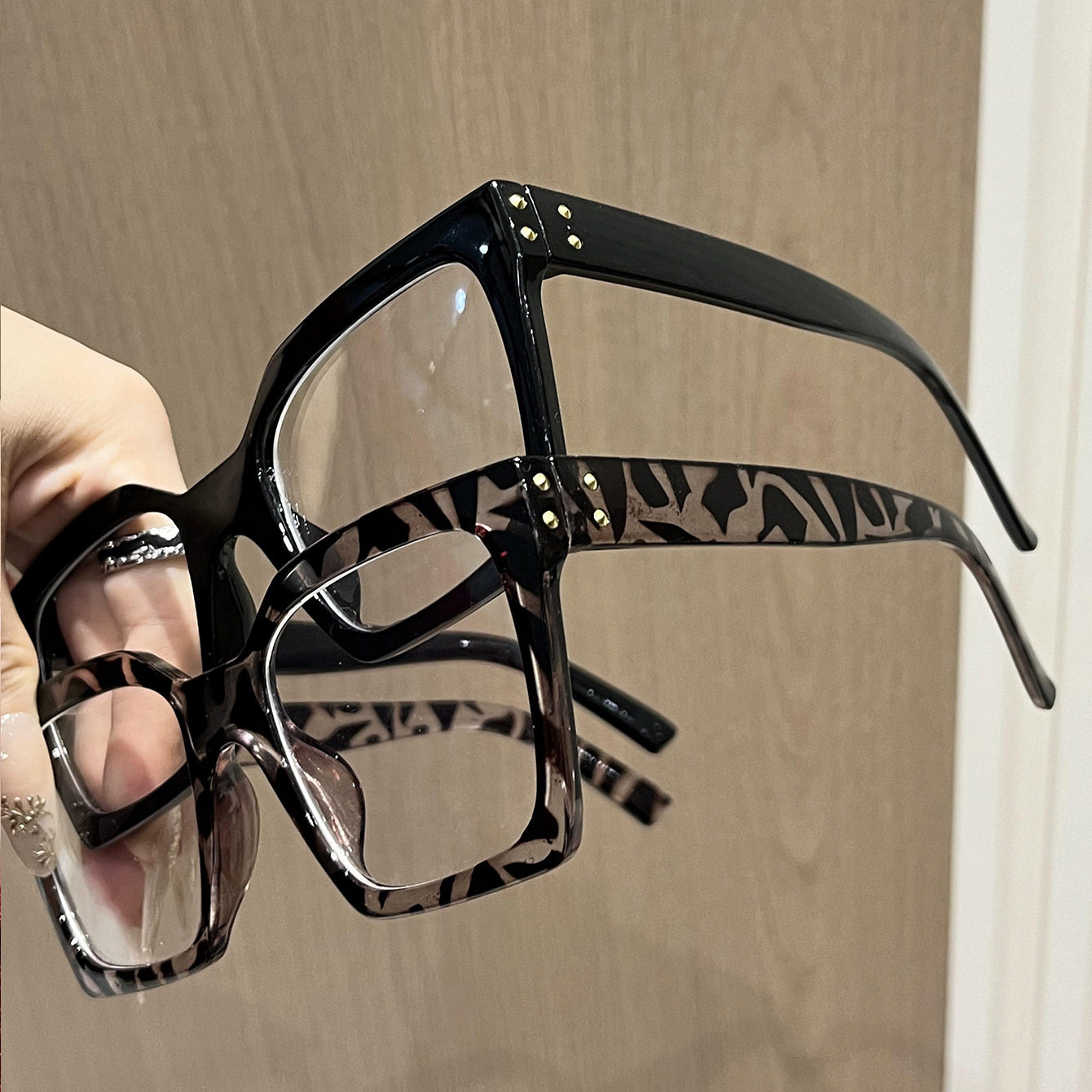 Contrast Color Square Large Frame Flat Mirror Women's Cross-Border Internet Celebrity Same Style Anti-Blue Light Glasses Simple and Versatile Plain Glasses Frame