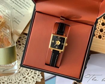 Cass Series Tea Rose Dial Calfskin Quartz Watch for Women, Small Square Watch, Popular Wristwatch