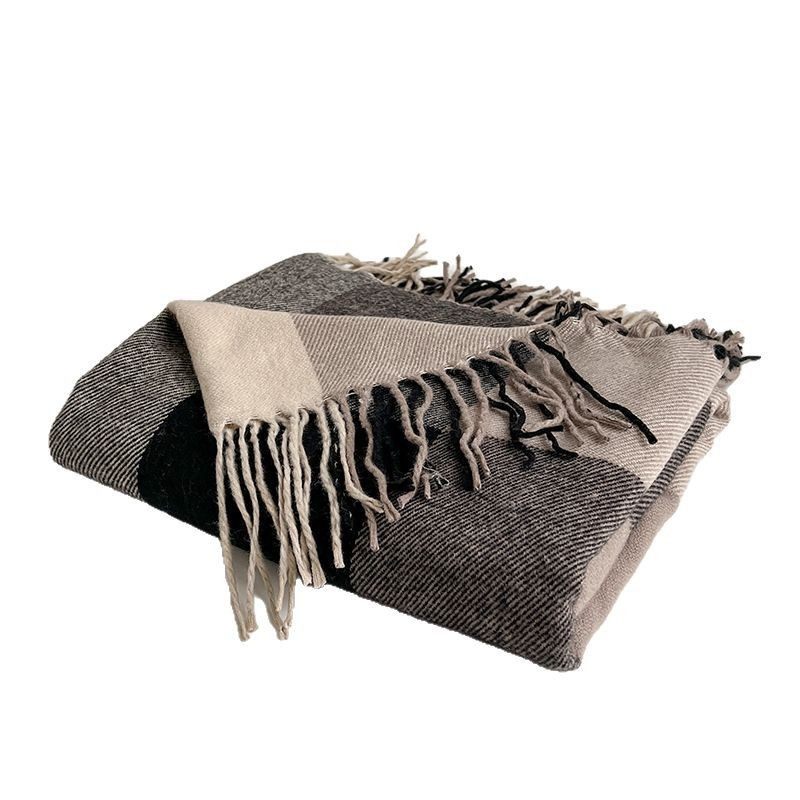 2025 British style plaid blanket autumn and winter atmosphere tassel simple bed end blanket bed sofa towel wholesale