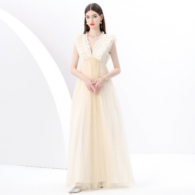 Elegant French Style Dress Ruffled V Neck Waist Defining Slim Fit Sheer Long Skirt Perfect for Formal Occasions