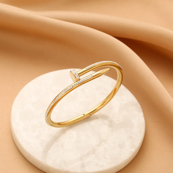 2025 Explosions Titanium Bracelet Jewelry Fashion Personalized Simple Electroplated Bracelet Shake Voice Live Explosions Bracelet for Women