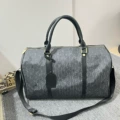 G black