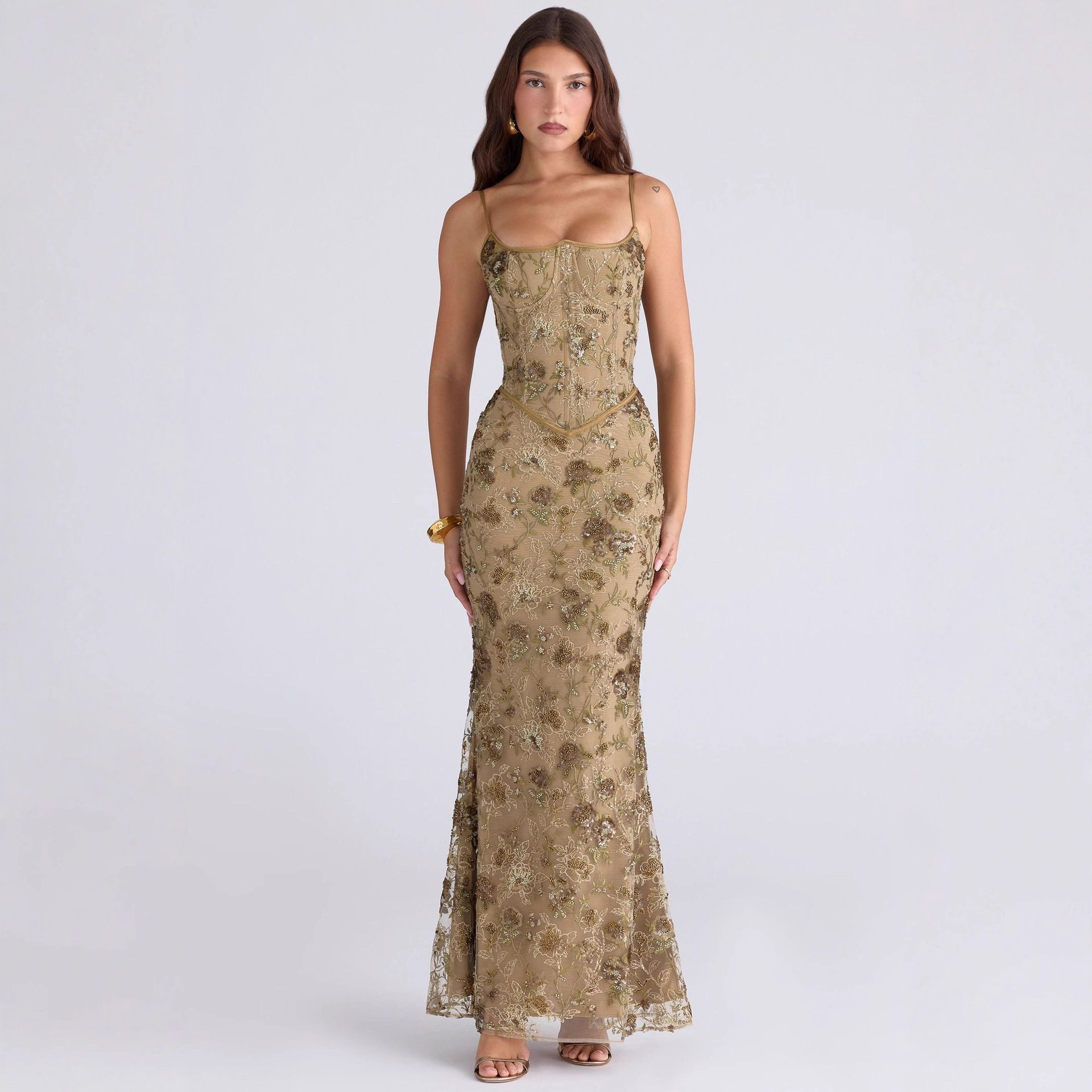 Elegant Sleeveless Backless Dress Low Neckline Tie Detail Chic Design Perfect for Parties and Special Occasions