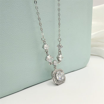 S925 Sterling Silver Super Shiny Sugar Cube Baby's Breath Necklace for Women, Ins-Style Light Luxury Exquisite Niche Design Square Diamond-Studded Collarbone Necklace