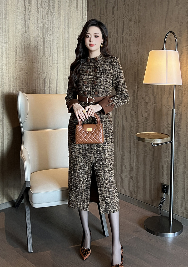 Đầm tweed nữ dài tay hai hàng khuy thắt eo ôm hông — Màu tím, Màu cà phê sữa