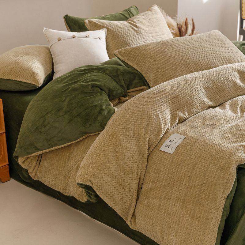 Thickened milk velvet four-piece winter warm jacquard coral velvet double-sided velvet bed sheet and quilt cover flannel three-piece set