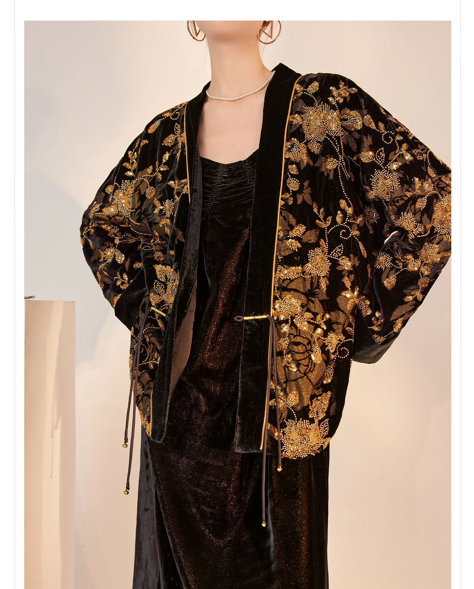 Áo cardigan nữ cổ chữ V dài tay thêu hoa đính cườm chất lụa tơ tằm cao cấp — Obsidian Black (Giao hàng trong 7 ngày)