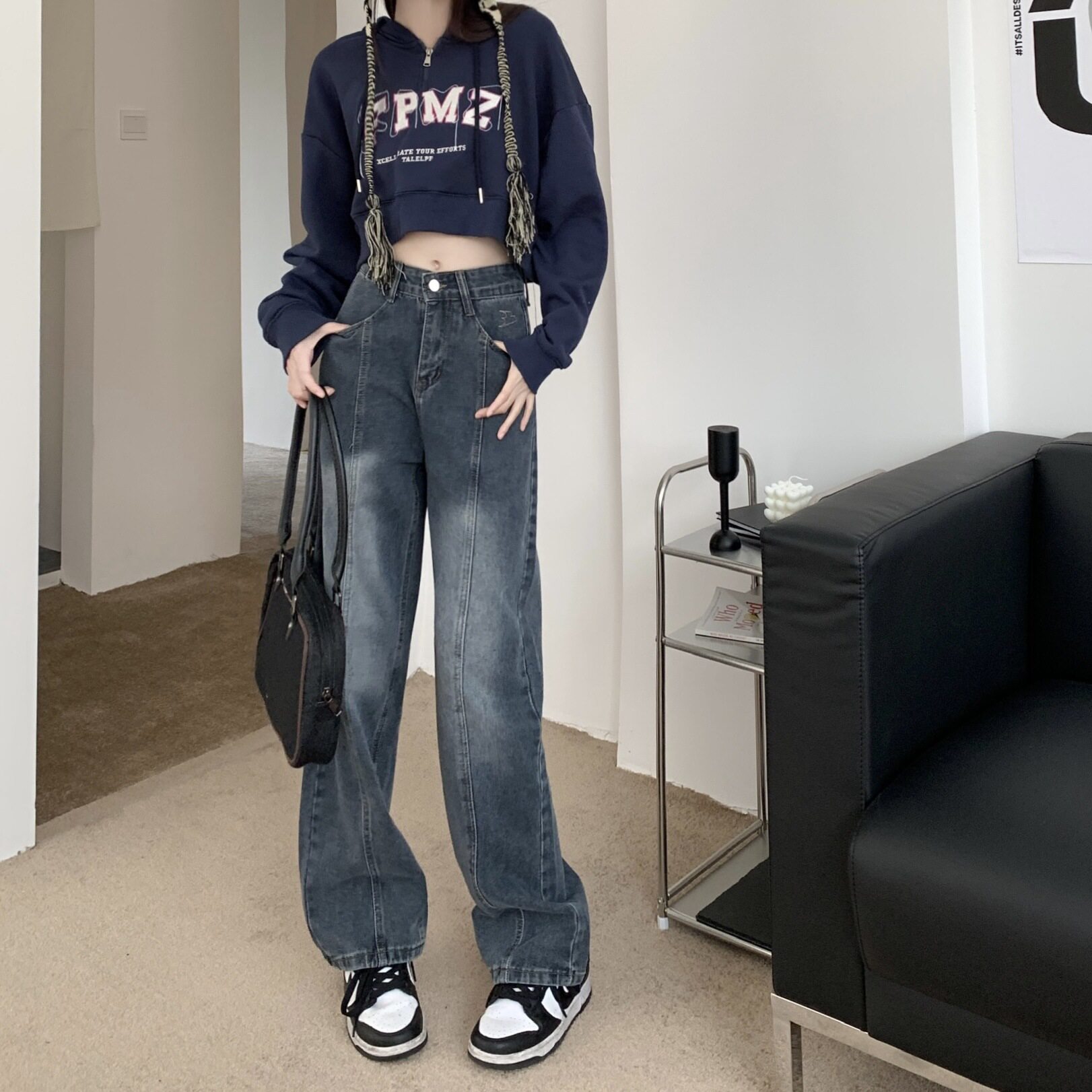 Womens High Waisted Wide Leg Jeans Vintage Design Loose Fit Flattering Silhouette Spring Fall Casual Wear