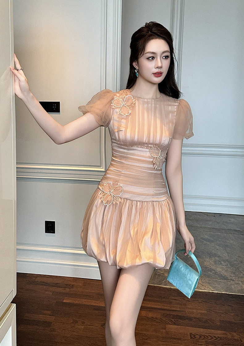 Đầm suông nữ midi tay phồng kiểu Pháp, cổ tròn, eo cao, họa tiết hoa nổi 3D — [Hồng] chi tiết 7