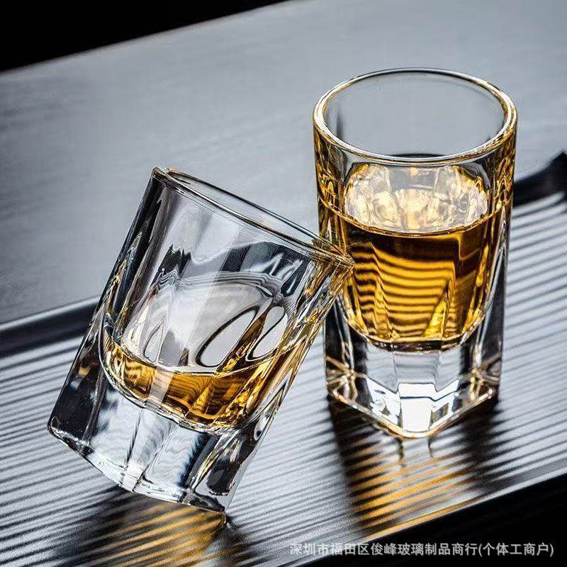 Chinese White Wine Glass 100ml Wine Glass 0.1kg Thickeneded Beer Glass Thick Bottom Square Glass Whiskey Glass