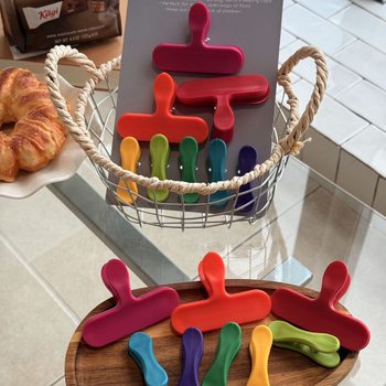 8 Pieces! Sealing Clips for Snacks, Food Clips, Sealing Bag Clips, Plastic Bag Clips, Food Sealing Clips