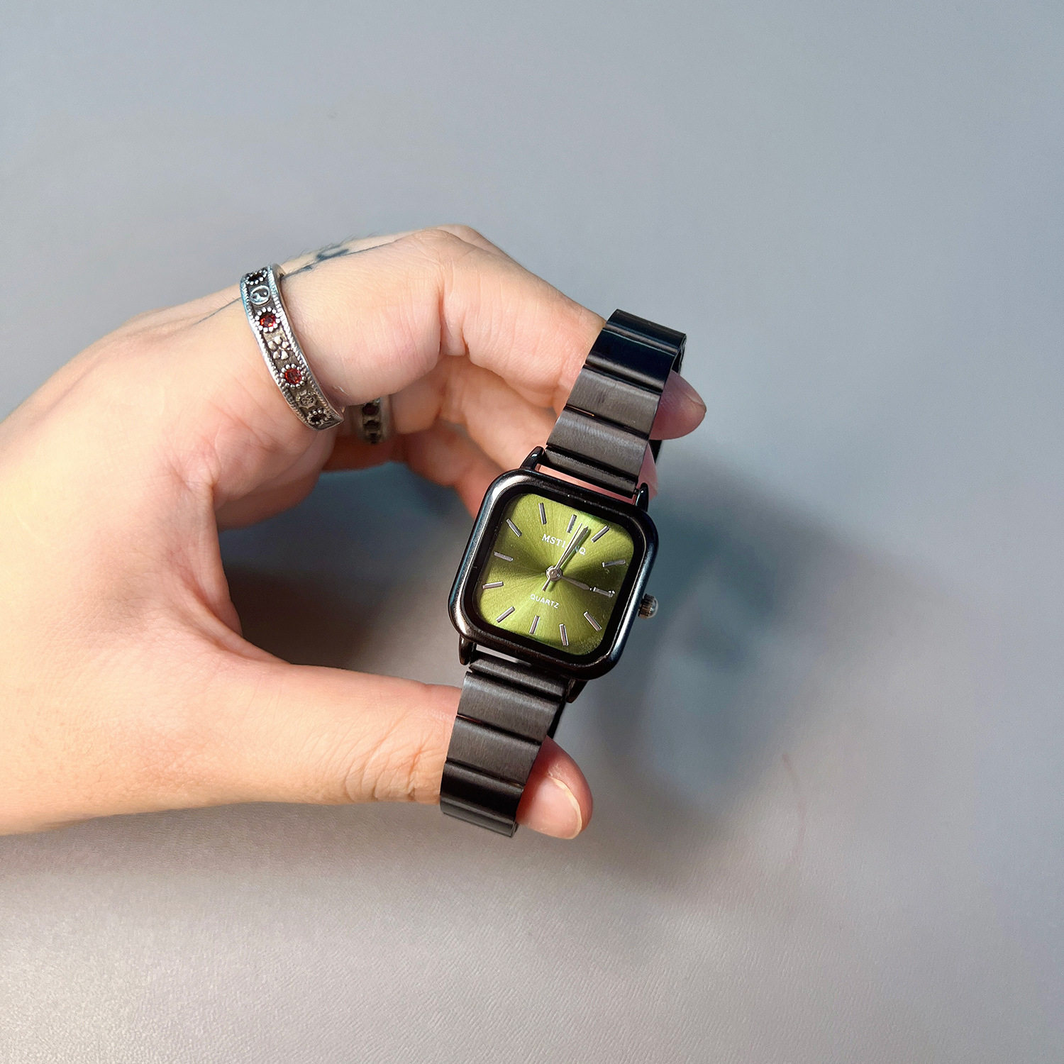 O1CN01rzOooK1s4biUbXFz7 !!2207278445713 0 cib