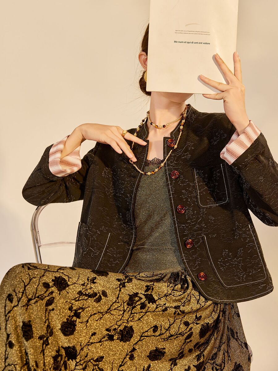 Áo khoác ngắn dệt jacquard họa tiết hoa cổ tròn tay dài phong cách retro — Lan Dạ Hắc (giao hàng 7 ngày)