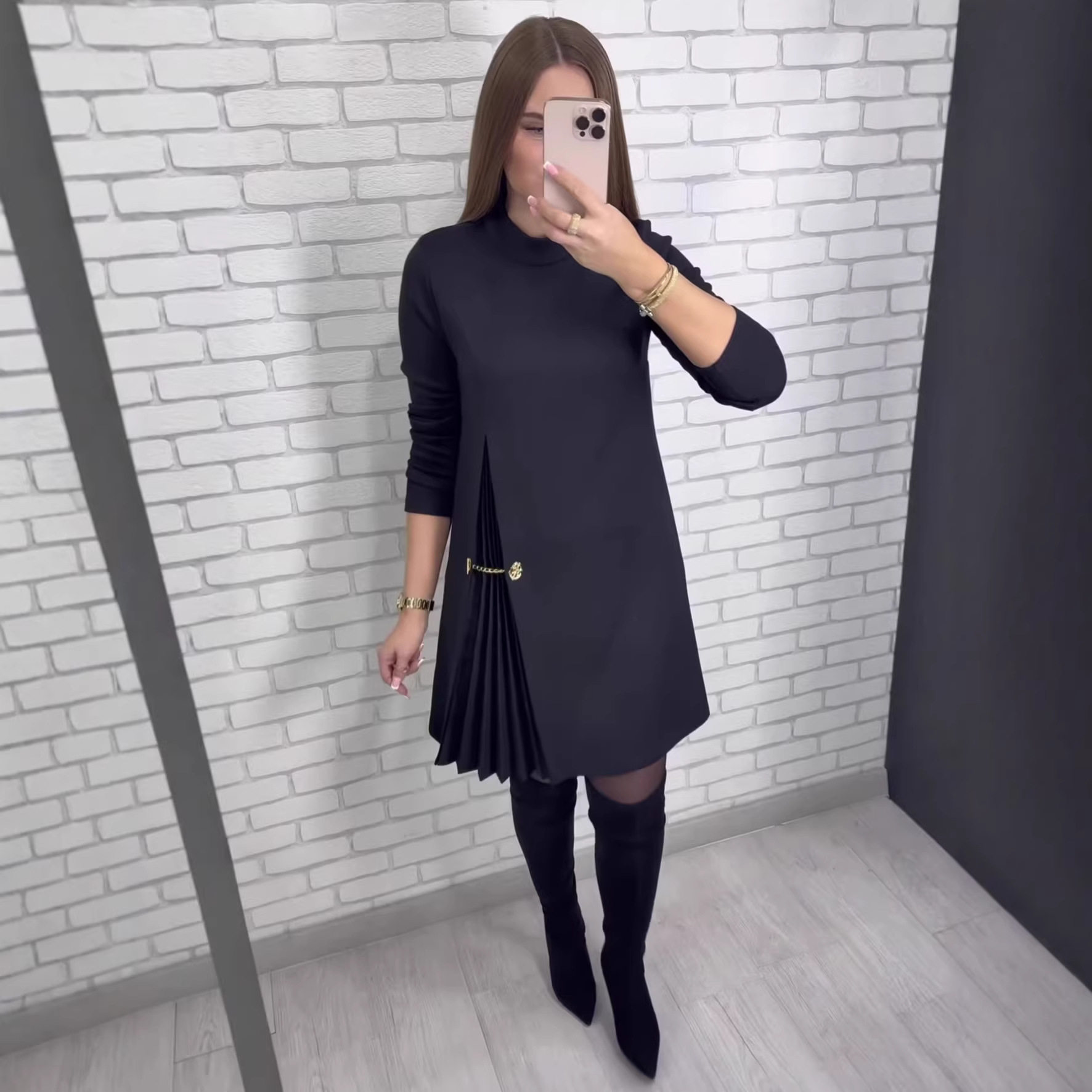 欧美亚马逊跨境外贸女装2025年秋新款纯色长袖压褶气质休闲连衣裙