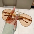 C4 bright gold frame orange slices