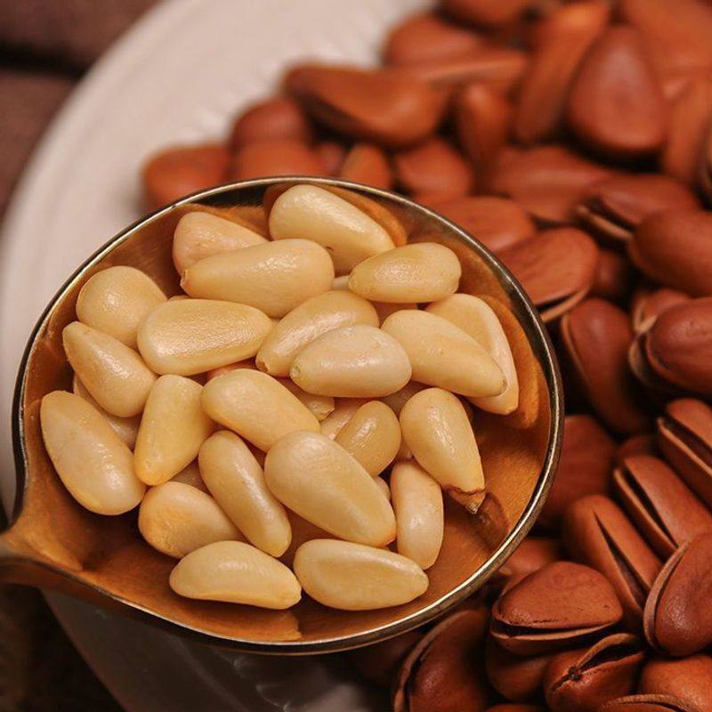 Large Pine Nuts Individually Packaged Northeastern High Opening Rate Hazelnut Dried Fruits Whole Nuts Wholesale Small Package Snacks