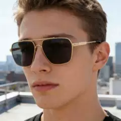 New European and American Fashion Square Frame Sunglasses for Men with Metal Temples and Double Beams, Retro Outdoor Sun Protection Sunglasses for Men
