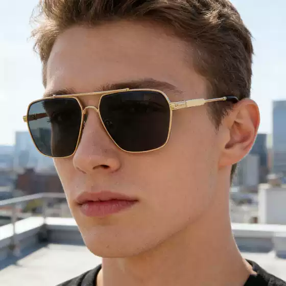 New European and American Fashion Square Frame Sunglasses for Men with Metal Temples and Double Beams, Retro Outdoor Sun Protection Sunglasses for Men