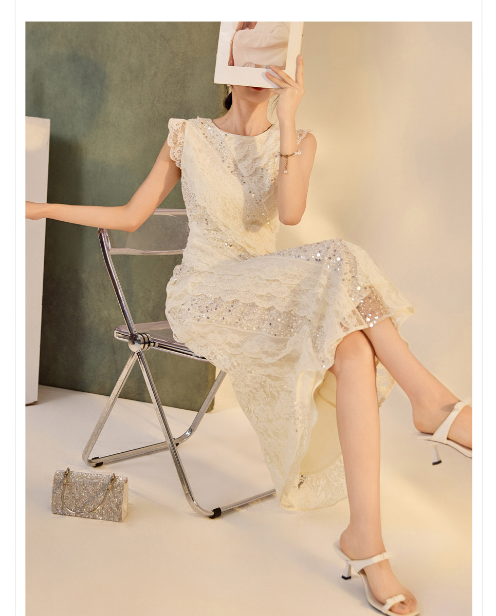 Đầm ren thêu đính cườm tay phồng cổ tròn dáng dài — Trắng nhạt (giao hàng trong 7 ngày), Trắng nhạt (giao hàng trong ngày)