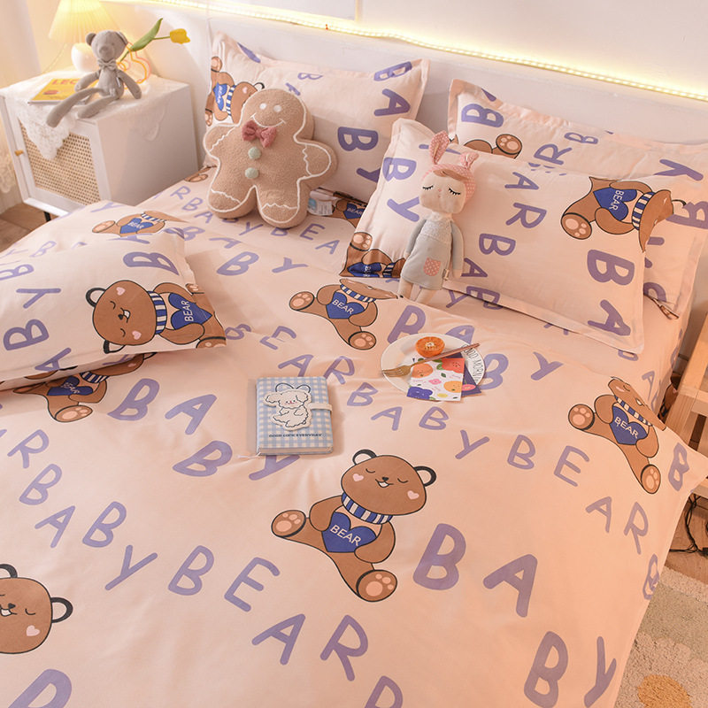 赤ちゃんのクマ