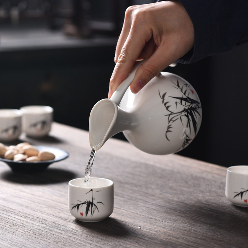 Factory supply ceramic wine set suit a pot of six cups liquor distributor small wine glass customizable LOGO