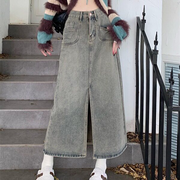 High Waisted Split Hem Denim Midi Skirt Washed Finish Korean Style Versatile for Spring and Autumn Wholesale Available