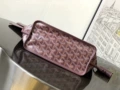 wine red