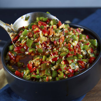 Factory Direct supply for Tangjia alley Hunan colored pepper sauce 280g mixed noodles for cooking canned chili sauce factory wholesale