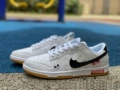 White and black raw rubber