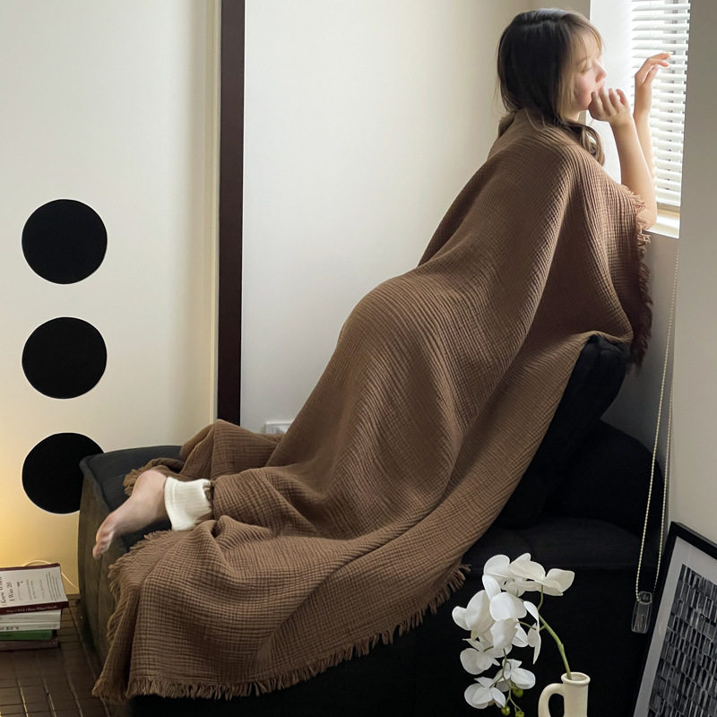 Yuchuan preferred, Maillard four-layer wrinkled yarn tassel blanket cotton nap blanket hotel with air conditioning blanket