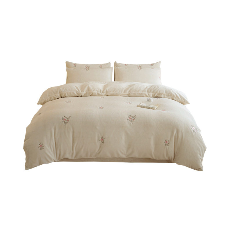 Winter Thickened Milk Velvet Four-Piece Bedding Set with Embroidery, Warm Coral Fleece Duvet Cover, Fleece-Lined Bed Sheet Three-Piece Bedding Set