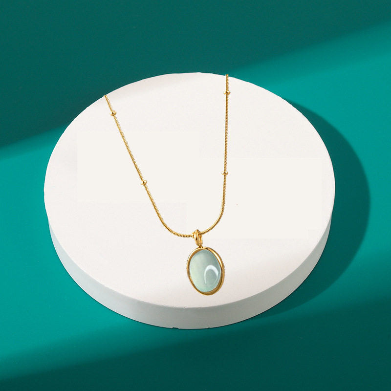Ruili Retro Elegant Green Cat's Eye Necklace Oval Natural Pendant Women's Collarbone Chain Summer Simple Exquisite Necklace Chain