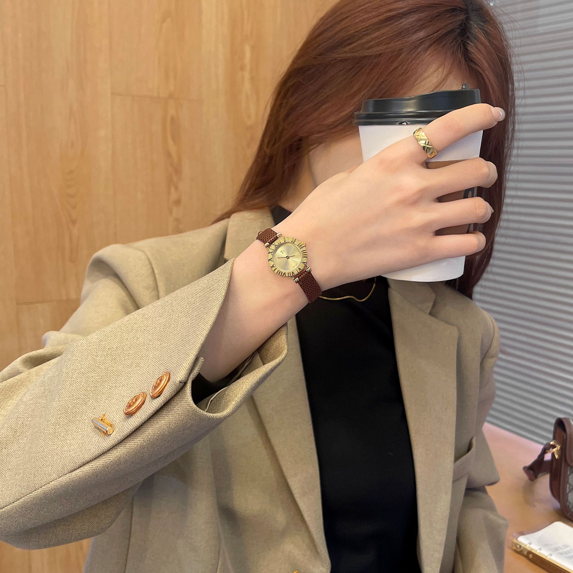 TT watch women's retro light luxury niche women's exquisite small autumn and winter girls high-grade high-looking women's watch