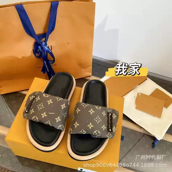 2025 Summer New Style Velcro Thick-Soled Trendy Beach Non-Slip Fashion Slide Sandals High-End Versatile Same Style