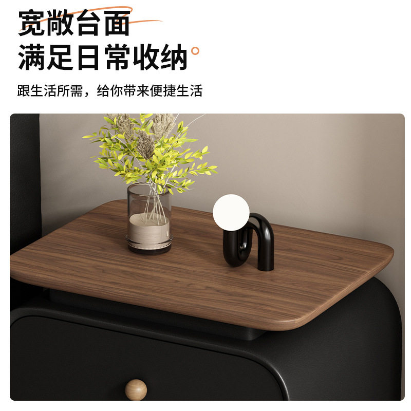 Vintage Cream Style Solid Wood Small Nightstand Italian Minimalist Light Luxury High-End Bedroom Bedside Storage Cabinet