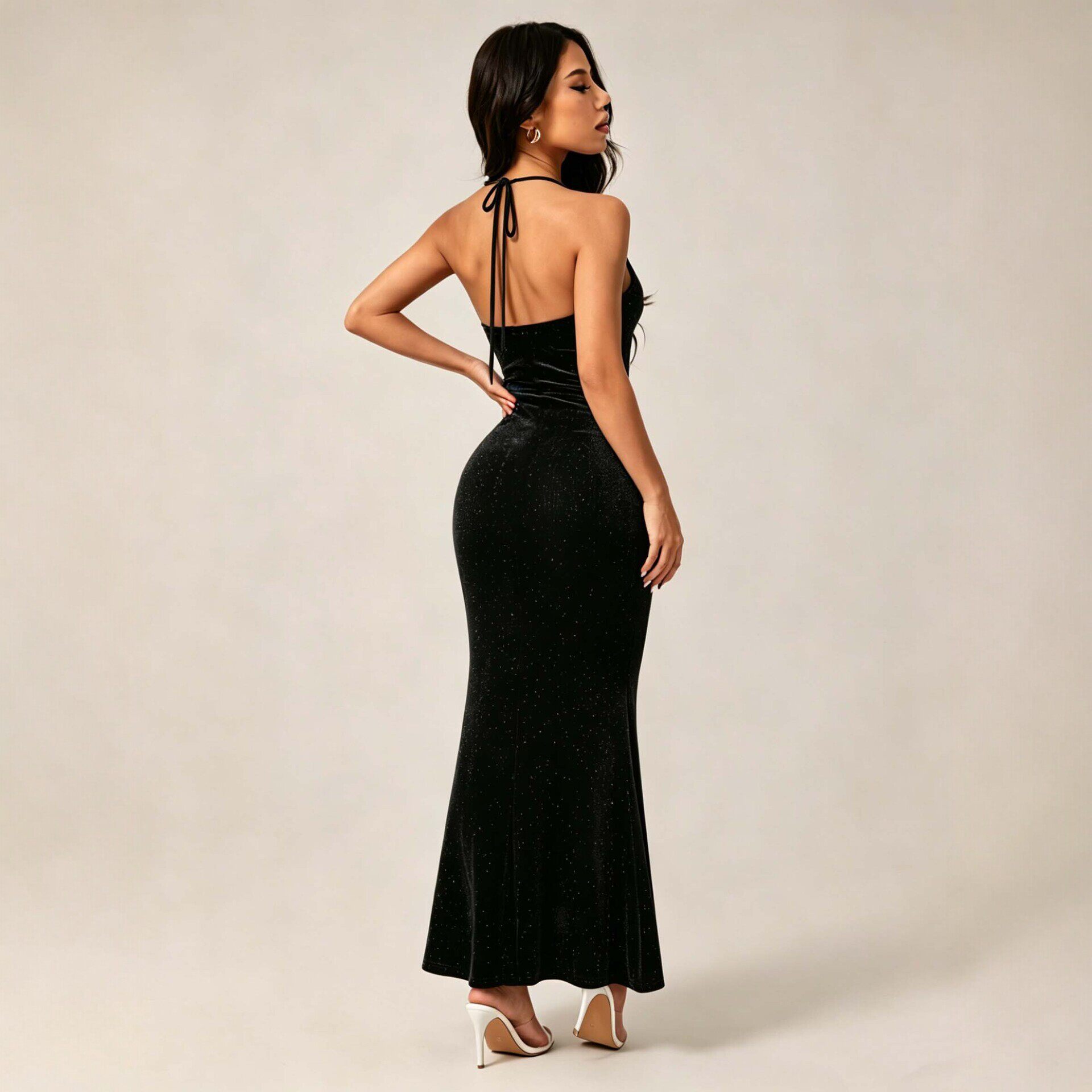 Halter Neck Bodycon Dress Slim Fit Elegant Style Perfect for Parties and Evening Events Wholesale Available