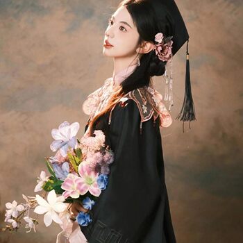 New Chinese-Style Graduation Lighting Hanfu Cloud Shoulder Matching Graduation Gown Graduation Season Photo Photography Set