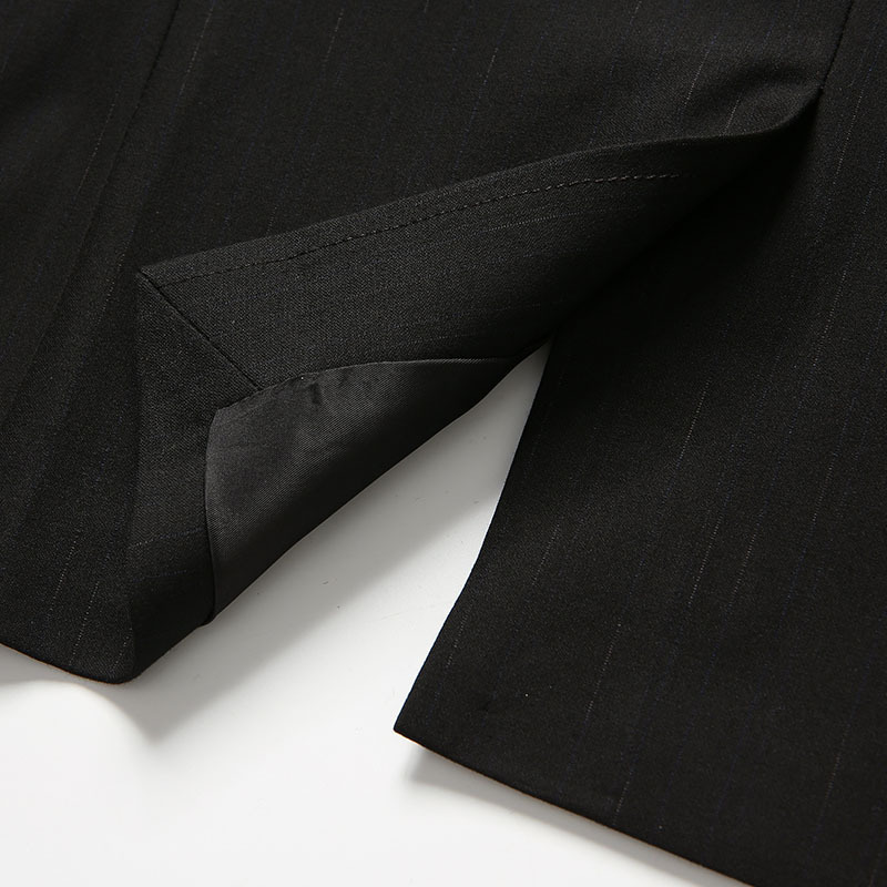 Bộ vest nam dáng thon xẻ tà sau, áo một hàng hai nút phong cách công sở — Màu đen