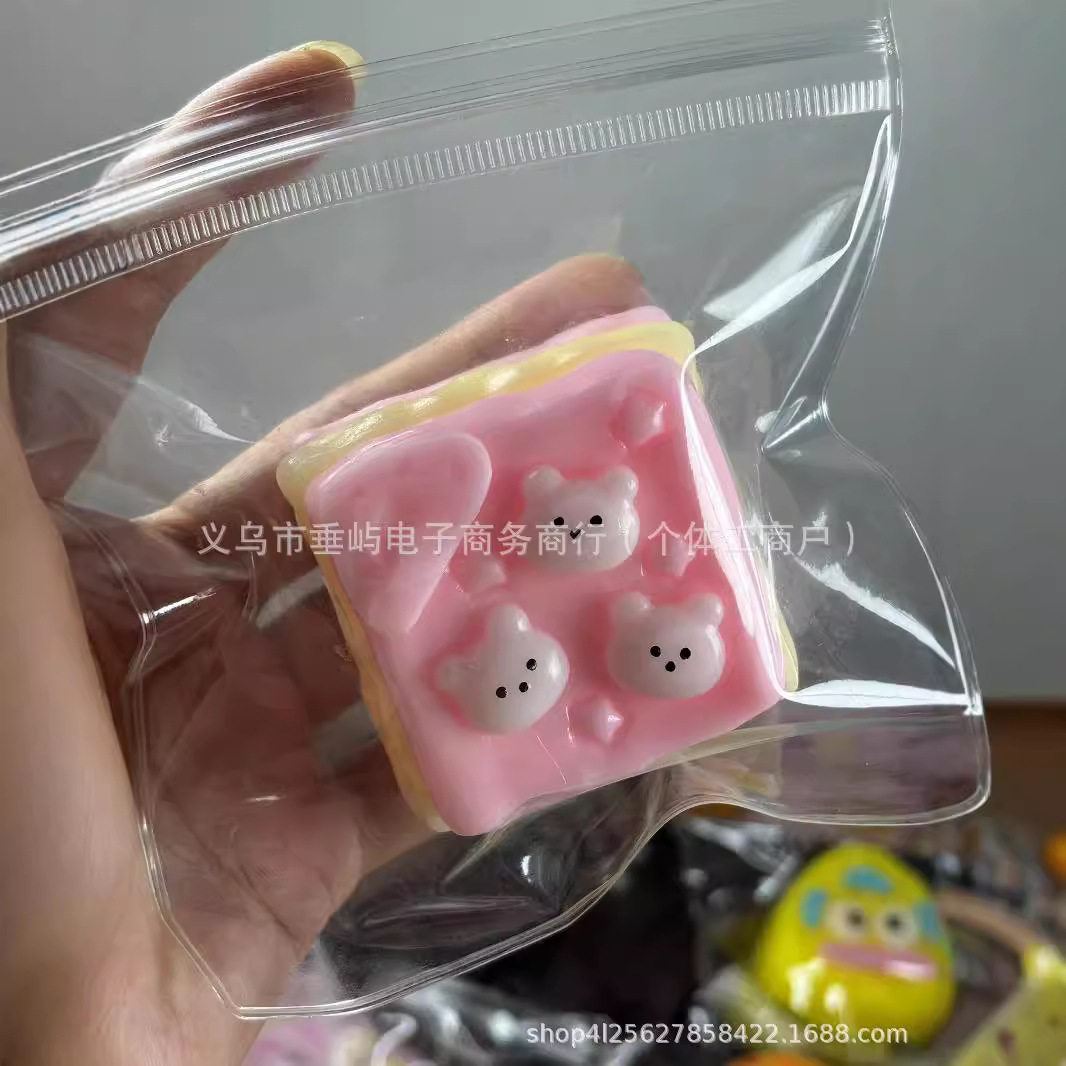 クマのサンドイッチクッキー