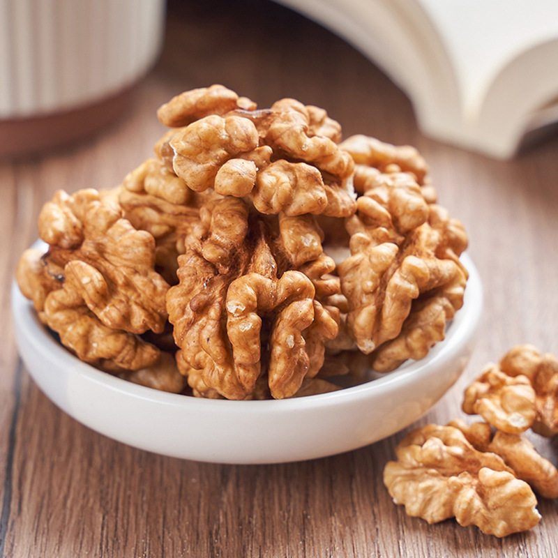 New Arrival 2025 Walnut Kernels Original Ready-To-Eat 500g Paper-Skinned Walnuts Xinjiang Nuts Amber Walnut Meat for Pregnant Women